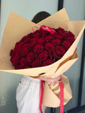 50 red roses